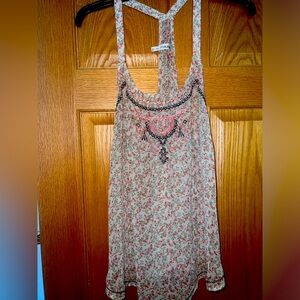 Maurice’s see through tank size O